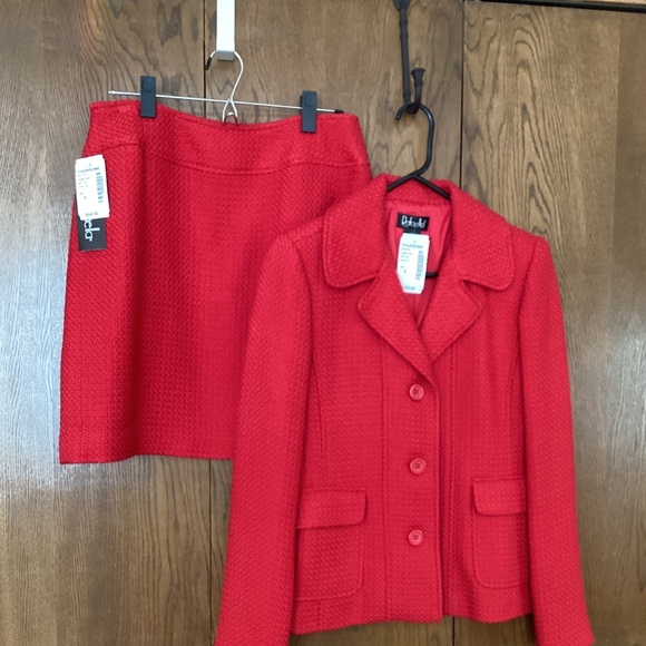 Rafaella Dresses & Skirts - Red skirt suit size 8